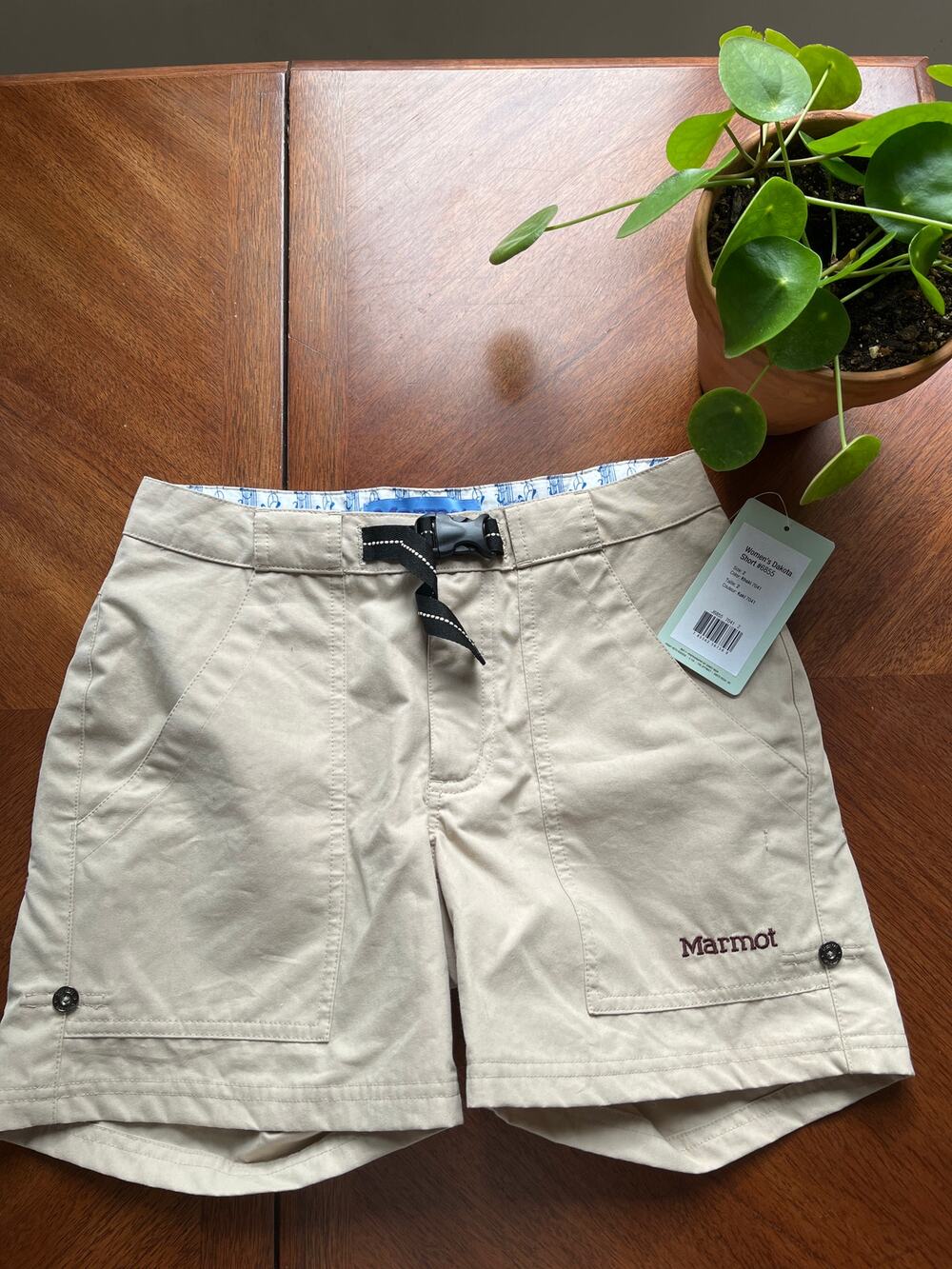 NEW Marmot Dakota Belted Khacki Beth Rodden Shorts Women’s Size 2